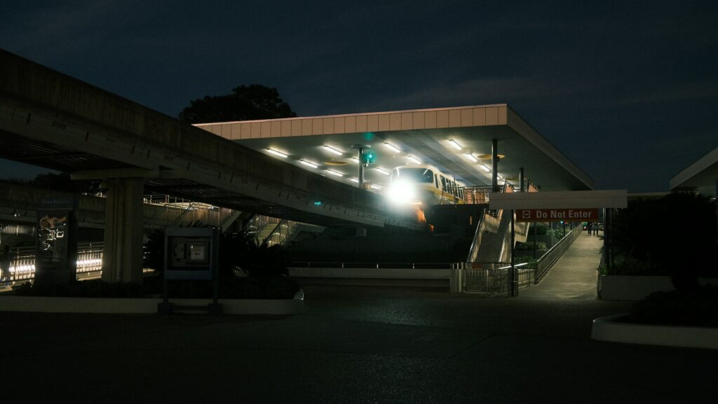 テーマ テーマ